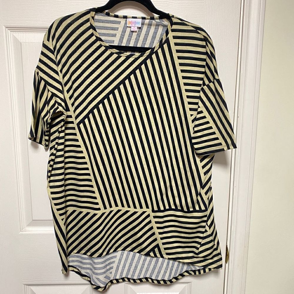 Lularoe Irma striped tunic S